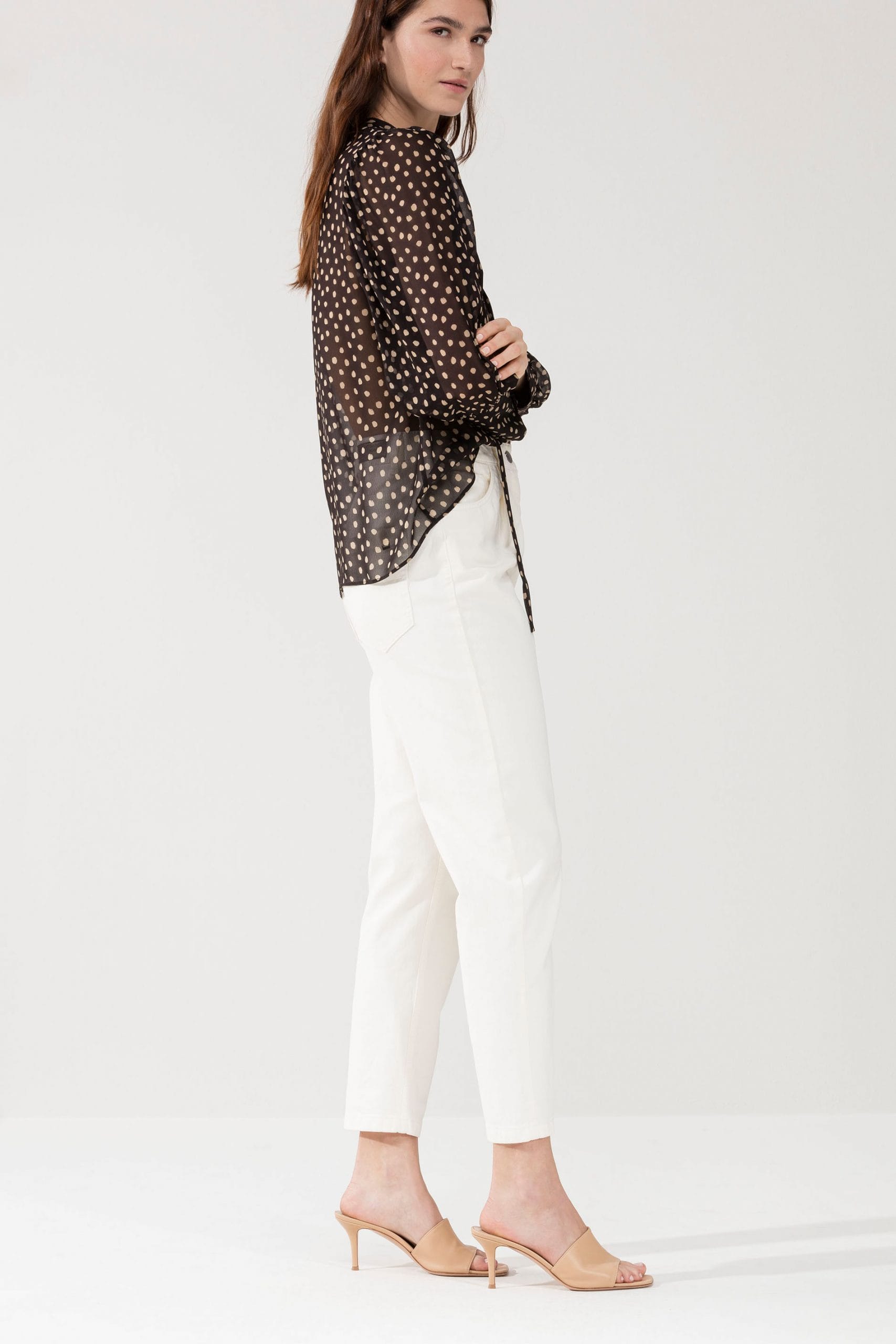 PANTALON DENIM DE COULEUR FUSELÉE – Image 2