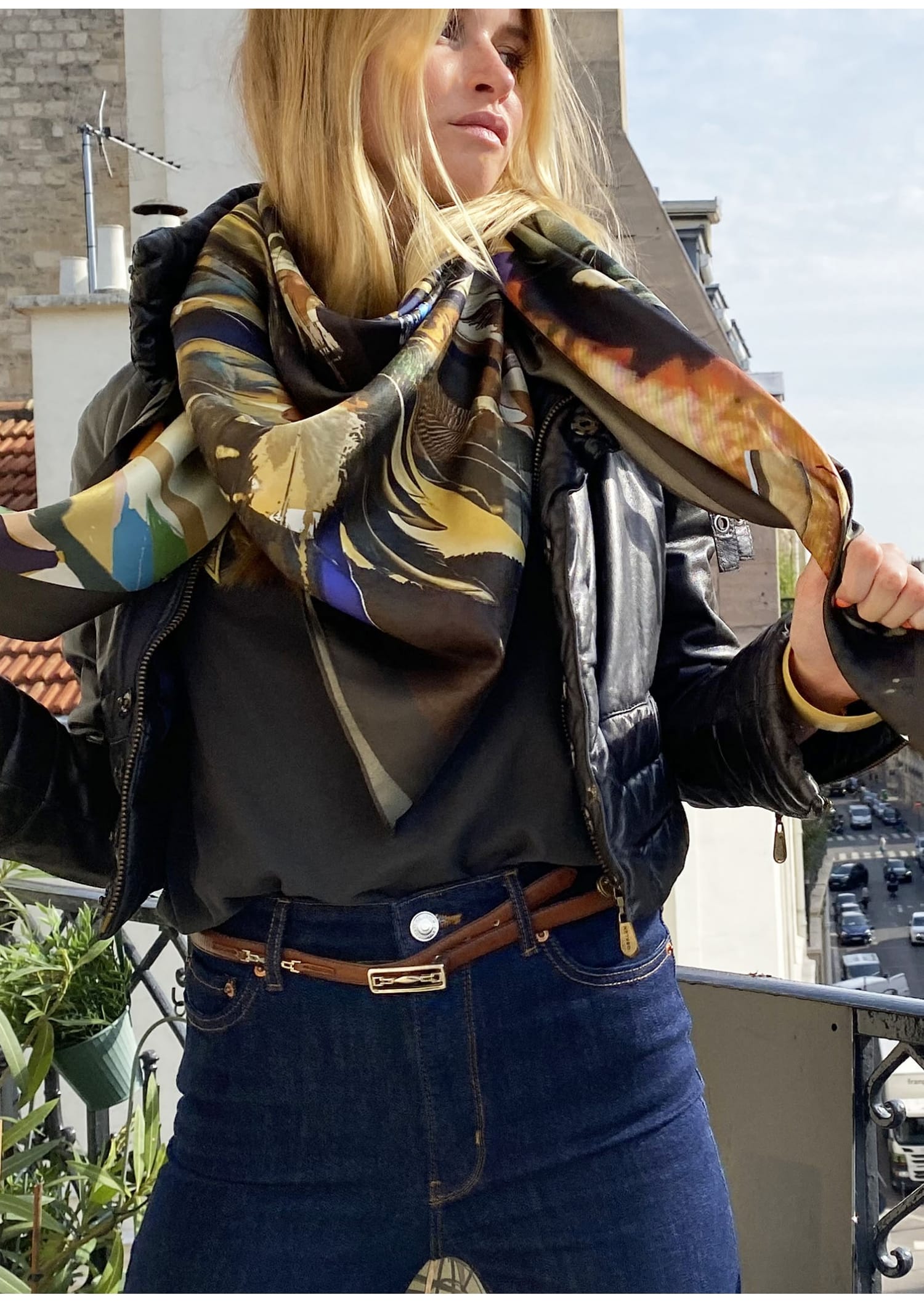 FOULARD CARRÉ ICONE PLUME