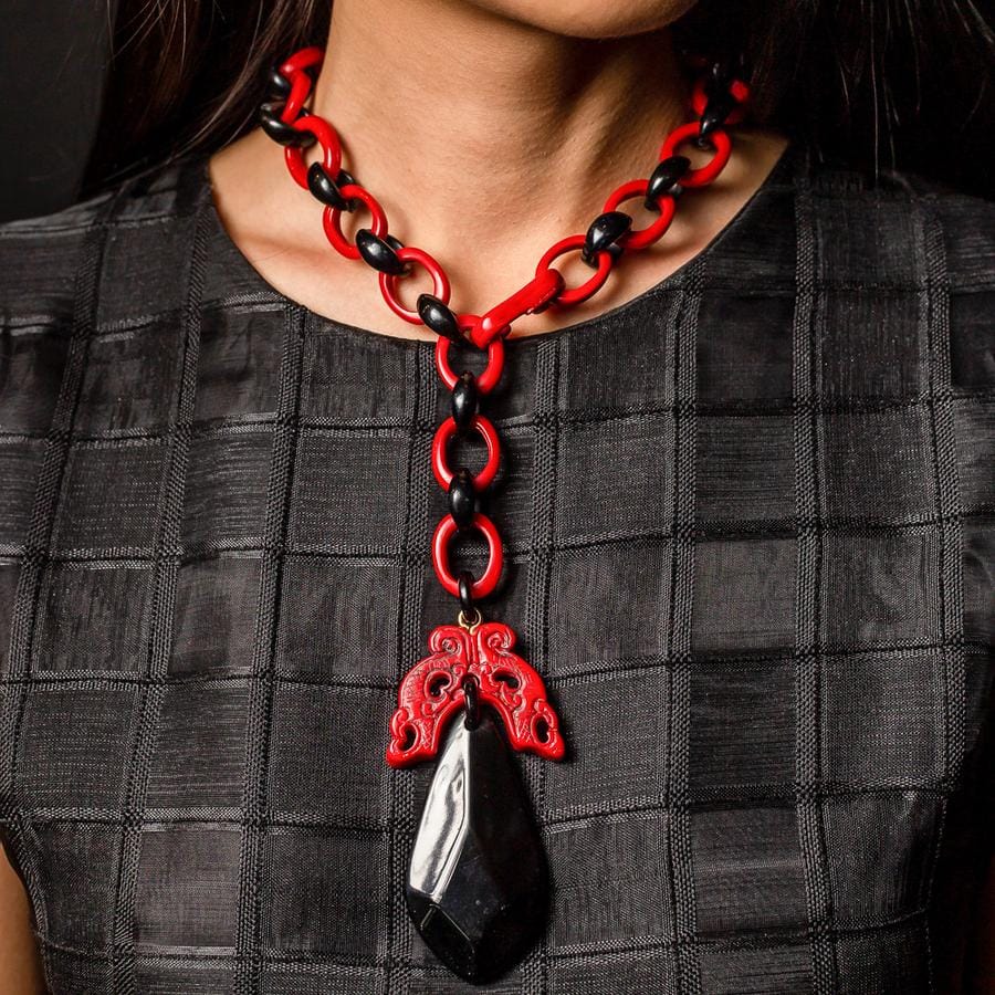 COLLIER LAM ROUGE