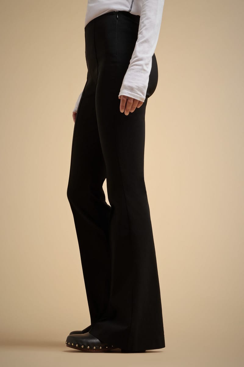 PANTALON EVASE EN VISCOSE STRETCH NOIR – Image 4