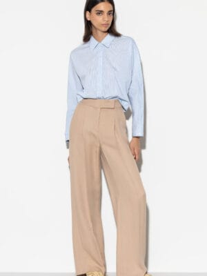 PANTALON LARGE EN GABARDINE BEIGE