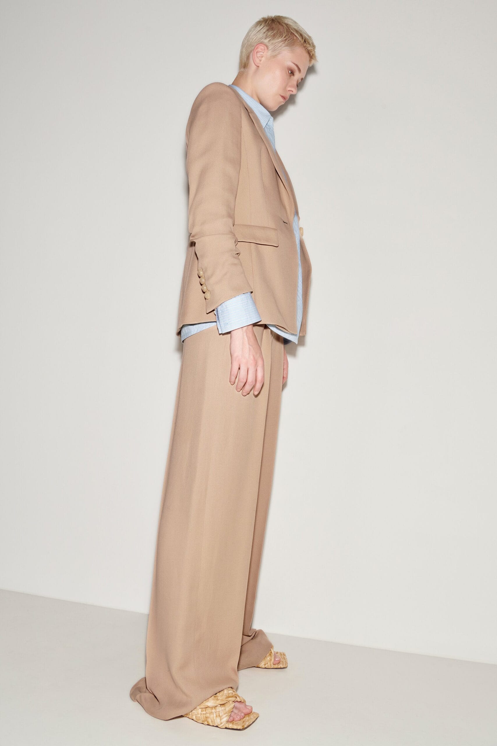 BLAZER EN GABARDINE BEIGE – Image 2