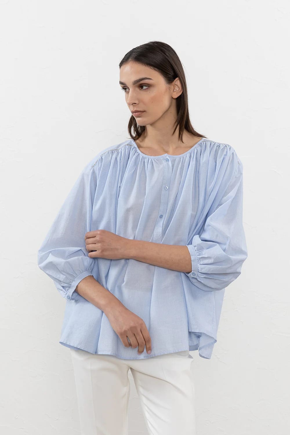CHEMISE A FINES RAYURES EN PUR COTON BLEUE