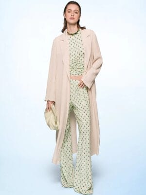 PANTALON LONG DROIT EXTENSIBLE EN JERSEY DE VISCOSE FLUIDE IMPRIMÉ VERT