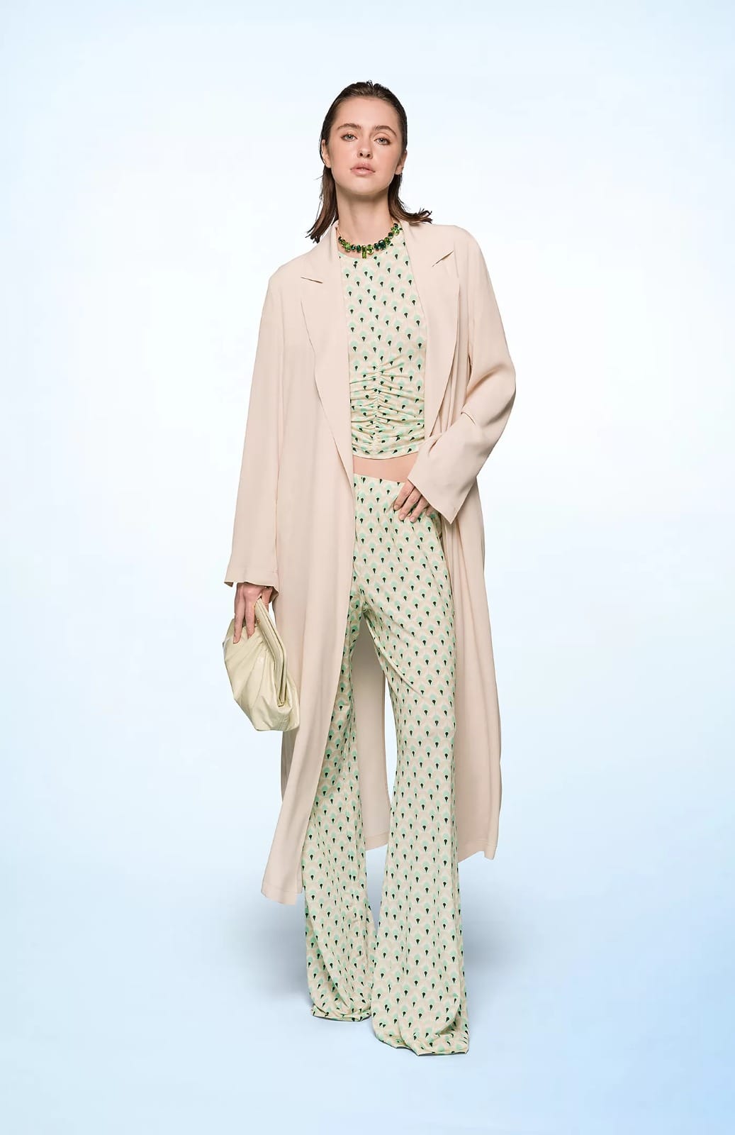 PANTALON LONG DROIT EXTENSIBLE EN JERSEY DE VISCOSE FLUIDE IMPRIMÉ VERT