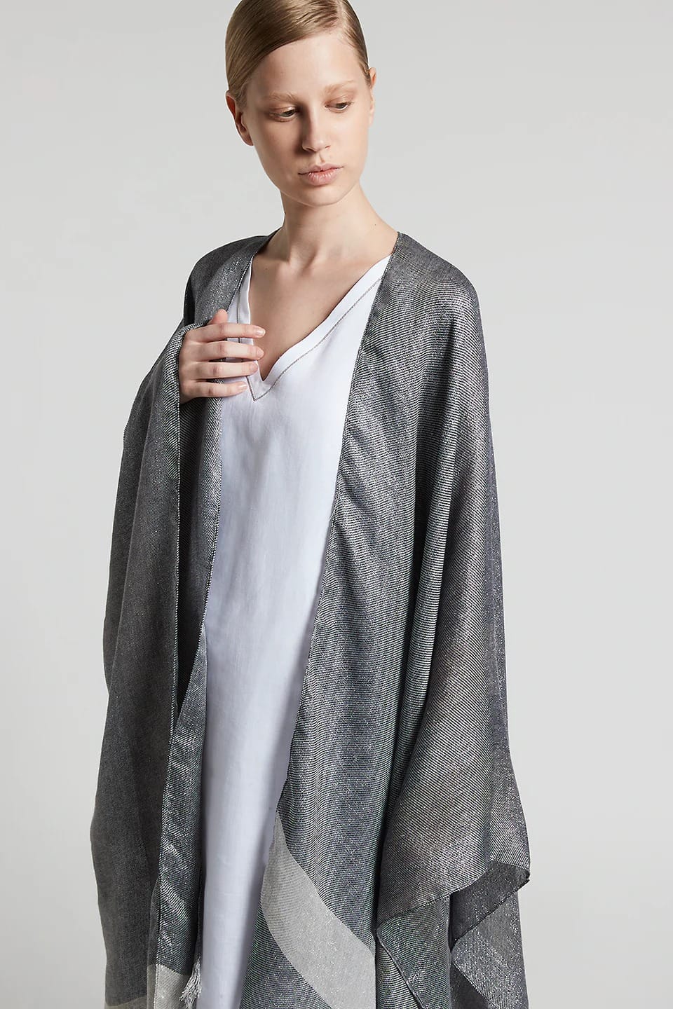 ETOLE EN VISCOSE LIN ET LUREX GRISE