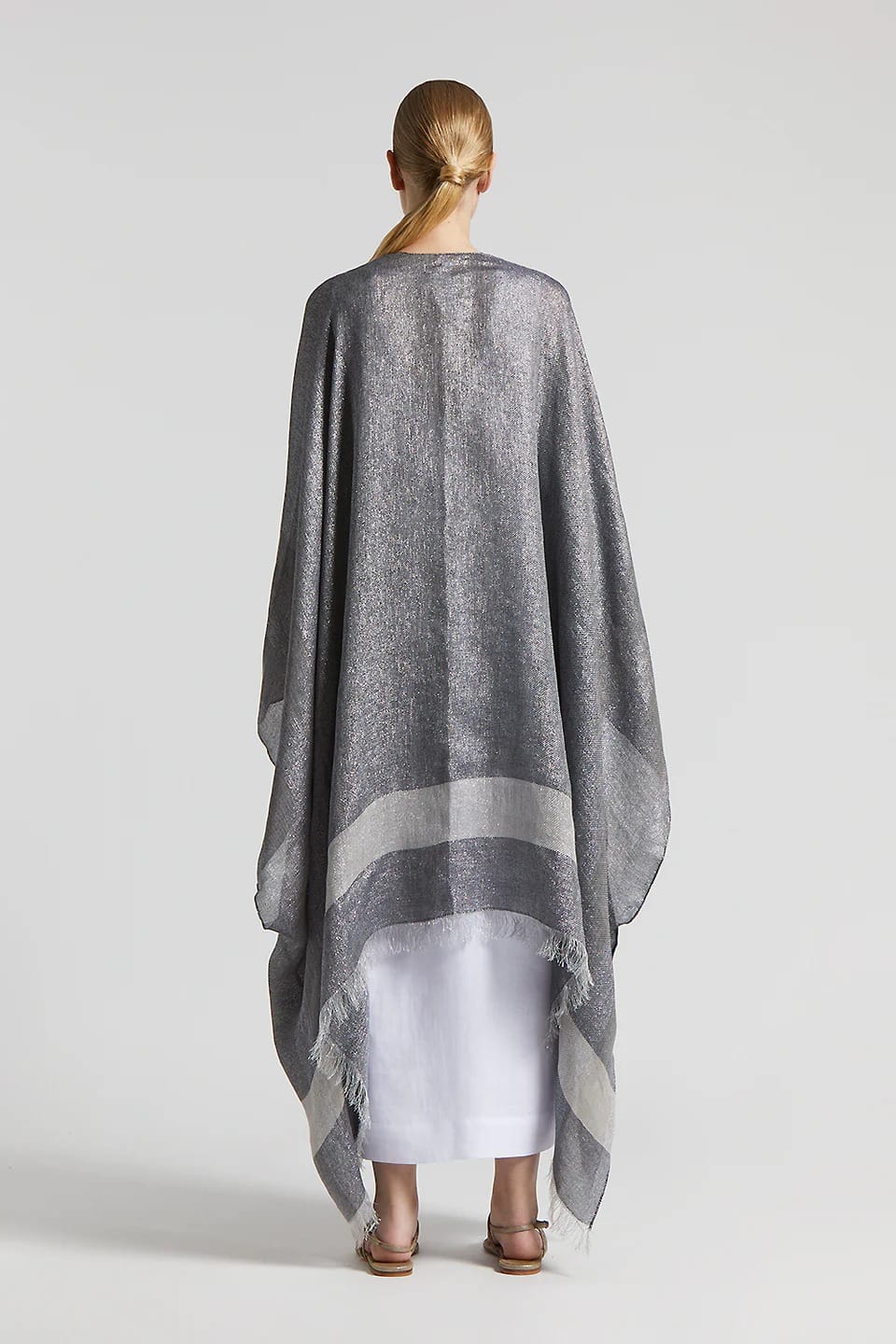 ETOLE EN VISCOSE LIN ET LUREX GRISE – Image 2