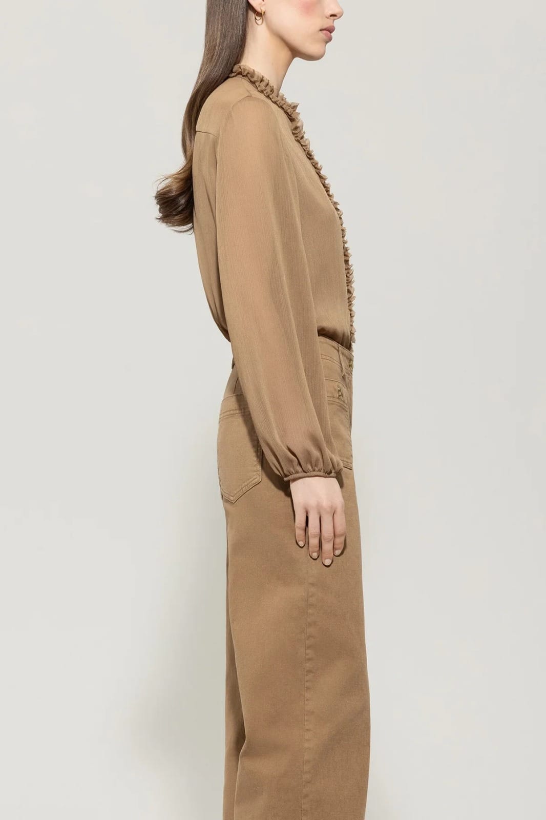 BLOUSE AVEC DETAILS DE VOLANTS – Image 2