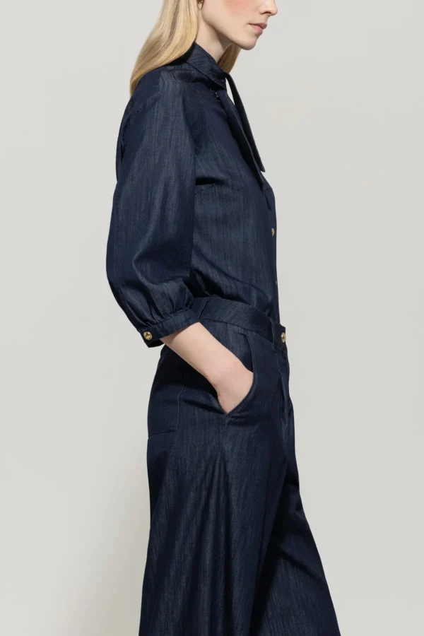 CHEMISIER EN DENIM AVEC UNE TRAINE – Image 2