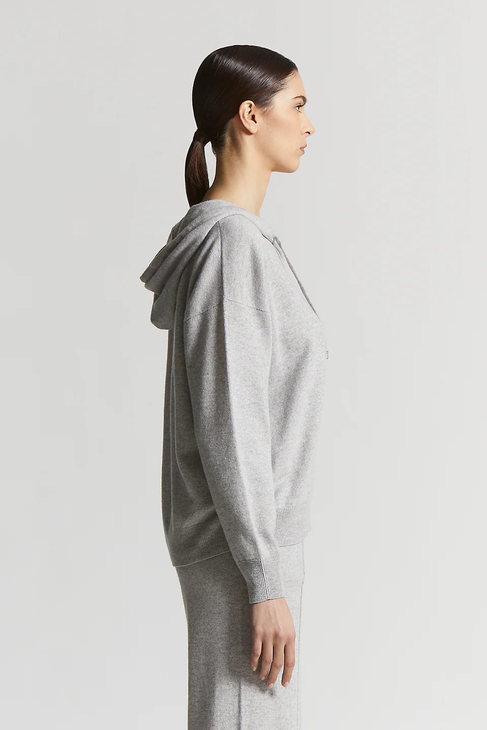 PULL EN CACHEMIRE SOIE ET LAINE GRIS – Image 3