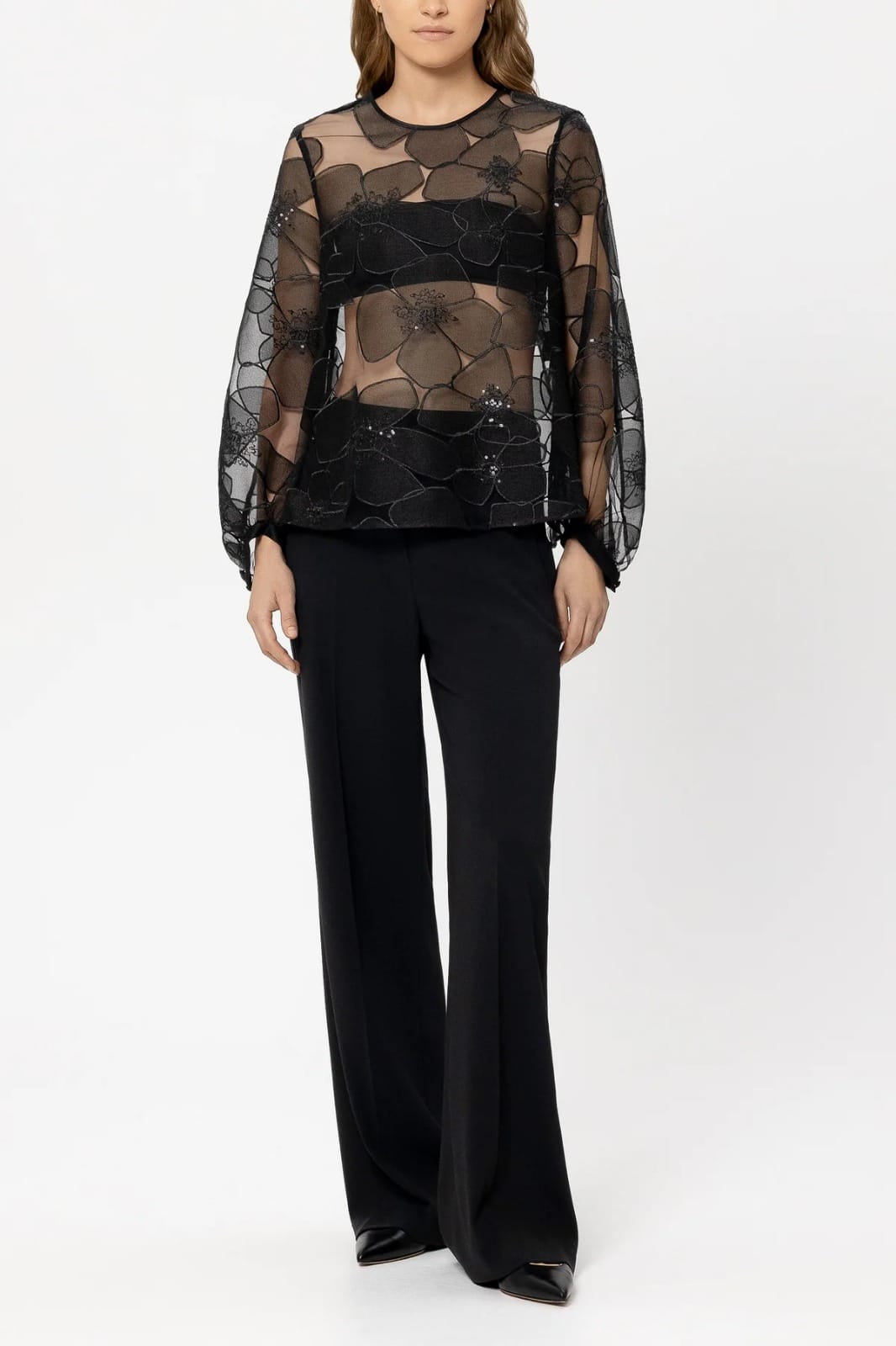 BLOUSE EN TULLE AVEC STRUCTURE FLORALE