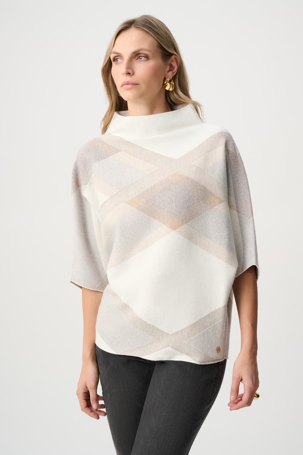 PONCHO A COL BENITIER GEOMETRIQUE