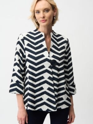 VESTE GEOMETRIQUE DECONTRAQUEE