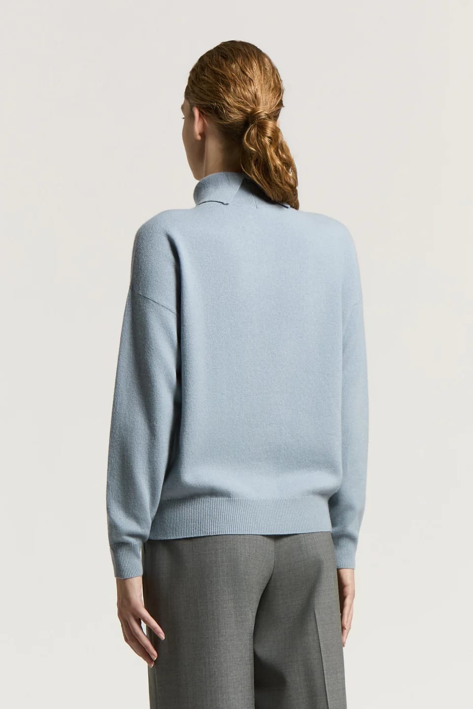 PULL EN LAINE VIERGE SOIE ET CACHEMIRE MARINE – Image 2