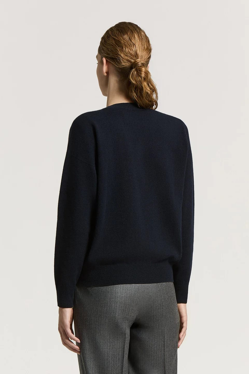 PULL EN LAINE SOIE ET CACHEMIRE MARINE – Image 2
