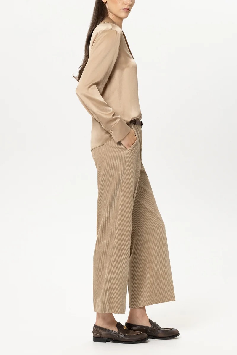 PANTALON LARGE EN VELOURS COTELE CARAMEL – Image 2